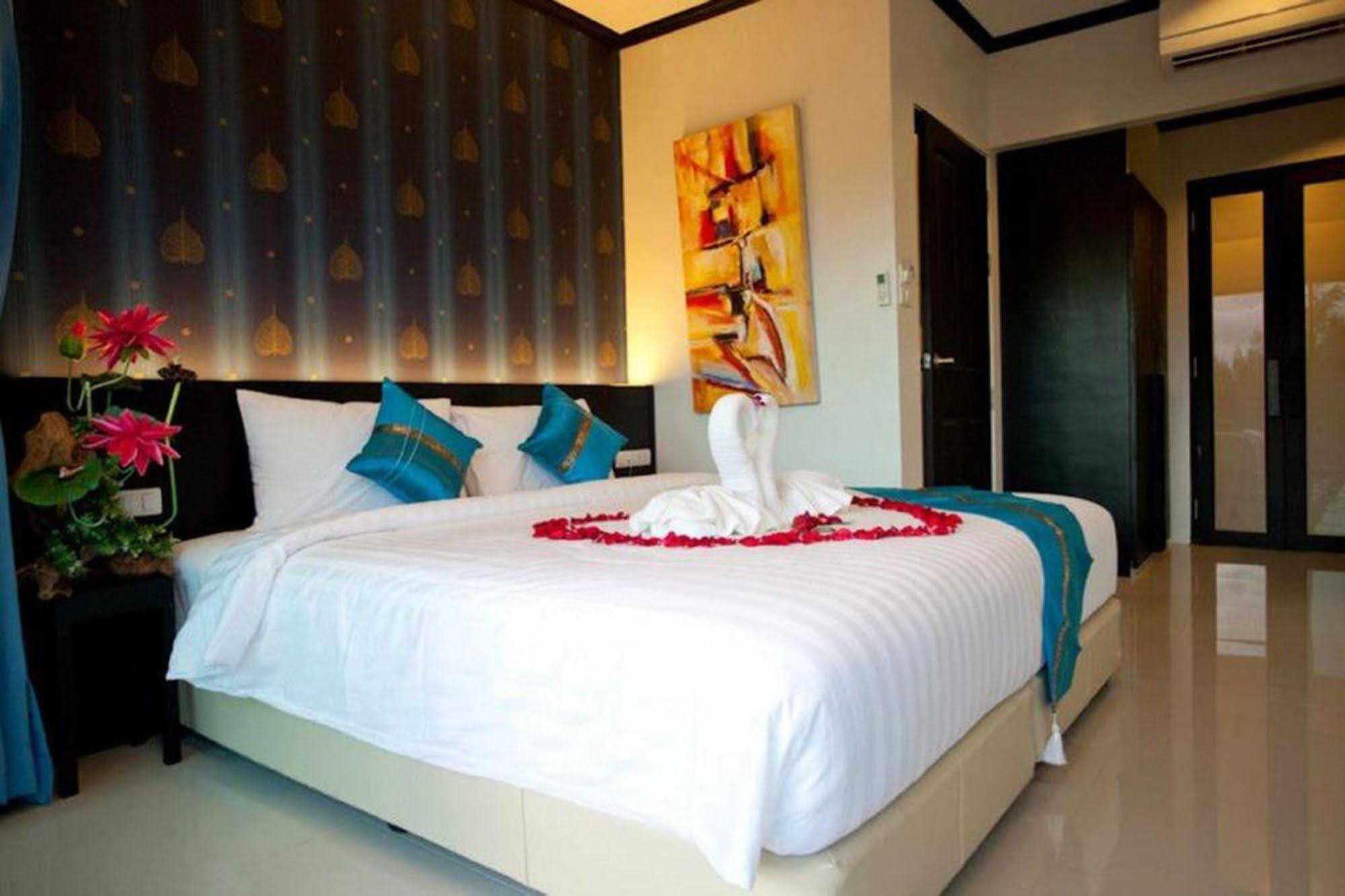 Kata Green Beach Hotel Экстерьер фото