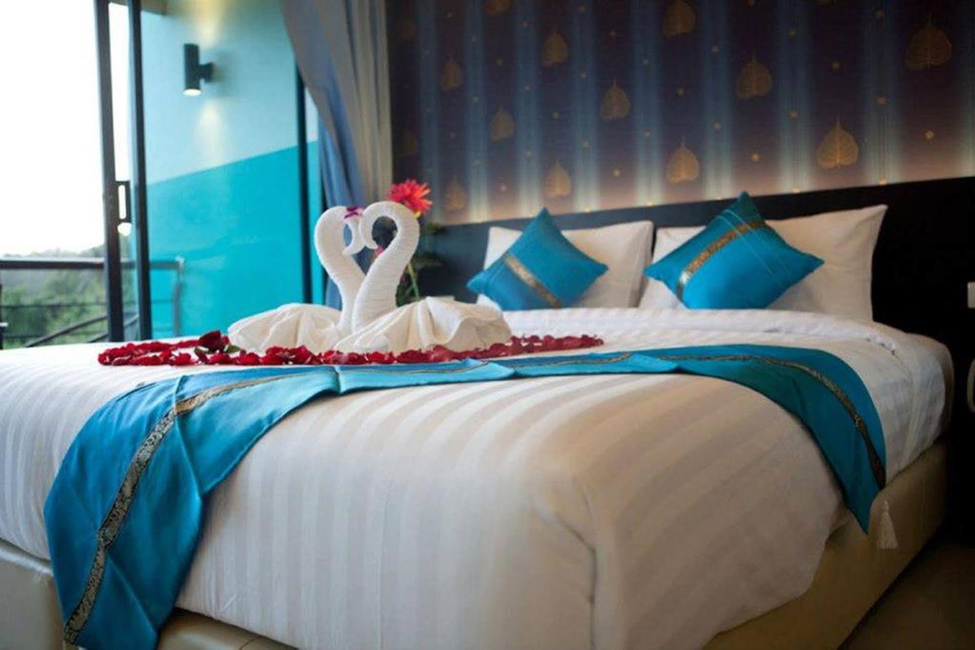 Kata Green Beach Hotel Экстерьер фото